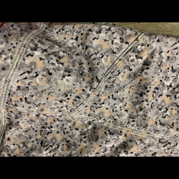 Lululemon zip up jacket - Picture 5 of 5